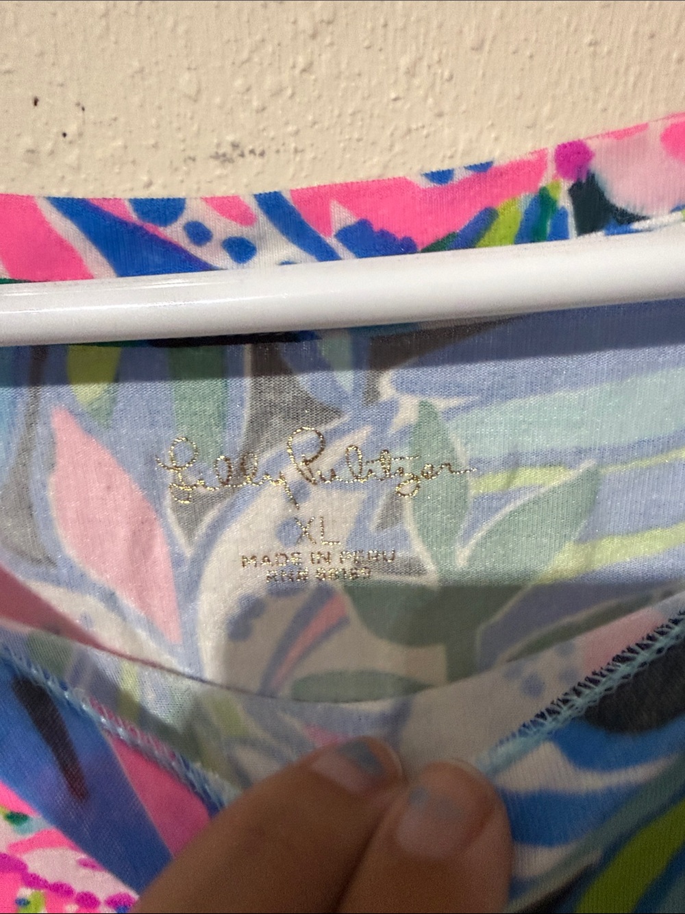 Lilly Pulitzer Finn Top Blue Tropical Floral Panel Long Sleeve Tee - Picture 2 of 6